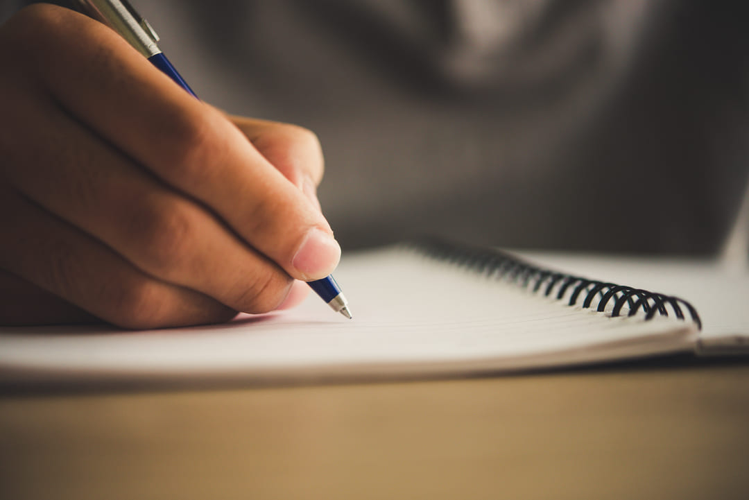 Como treinar o Writing: 5 dicas para melhorar a escrita em inglês
